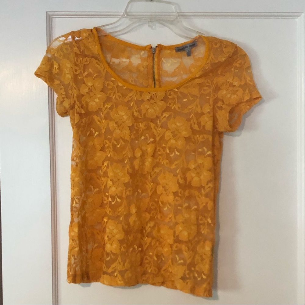 Floral lace top